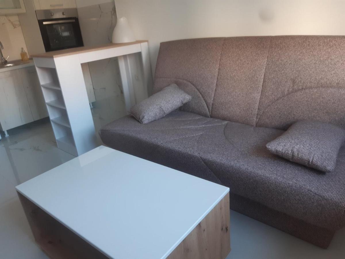 Stojanovic Apartments Nis Bagian luar foto